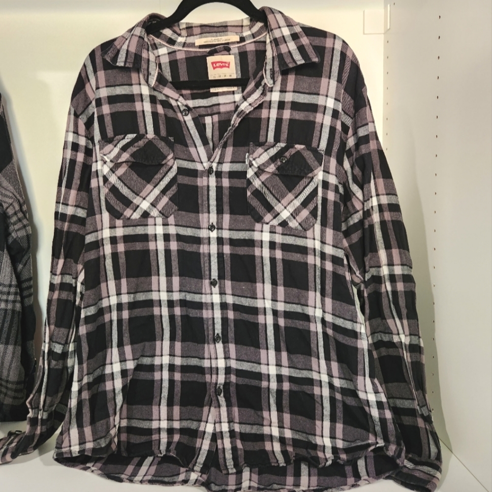 Levi's Plaid Flannel Longsleeve shirt